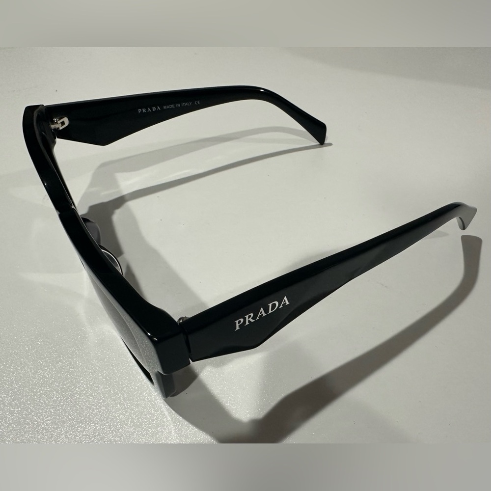 Prada PR A06S Unisex Black with White Logo Sunglasses / Shades BRAND NEW - Picture 2 of 7